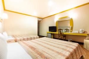 Phòng Tiêu chuẩn cho 4 người - Không hút thuốc (Standard Quadruple Room - Non-Smoking)