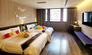 Phòng Deluxe 4 Người (Deluxe Quadruple Room)