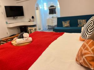 Phòng Giường Đôi Lớn Loại Sang (Deluxe Queen Room)