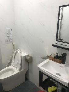 Phòng Tiêu Chuẩn 2 Giường Đơn (Standard Twin Room)