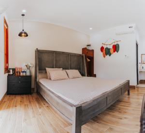 Phòng Deluxe Có Giường Cỡ King (Deluxe King Room)