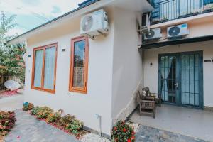 Phòng Giường Đôi Có Sân Hiên (Double Room with Terrace)