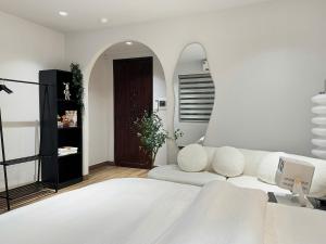 Phòng Giường Đôi Có Phòng Tắm Riêng (Double Room with Private Bathroom)