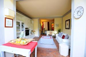 Two-Bedroom Apartment room in Acacia Firenze - Glicine