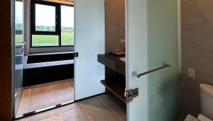 Phòng 4 người nhìn ra vườn (Quadruple Room with Garden View)