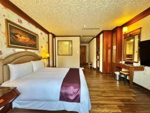 Phòng Giường Đôi Có Phòng Tắm Riêng (Double Room with Private Bathroom)