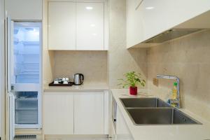 Phòng Business 1 Giường Đôi với Quyền sử dụng Phòng tập thể dục. (Business Double Room with Gym Access)