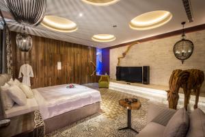 Suite Superior Nhận Phòng Sau 18:00 (Superior Suite Check-in After 18:00)