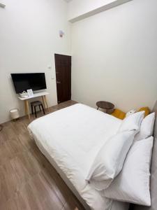 Phòng Tiêu Chuẩn Giường Đôi (Standard Double Room)