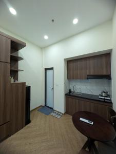 Studio Có Ban Công (Studio with Balcony)