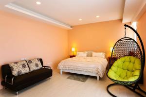 Phòng Giường Đôi Có Ban Công (Double Room with Balcony)
