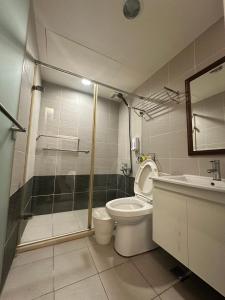 Phòng Giường Đôi Có Phòng Tắm Riêng (Double Room with Private Bathroom)