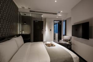 CORNER CITY VIEW ROOM (Corner City View Room)