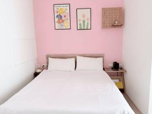 Phòng Giường Đôi Có Ban Công (Double Room with Balcony)