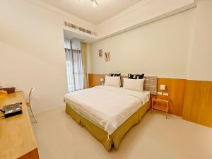 Phòng Có Giường Cỡ Queen Với Ban Công (Queen Room with Balcony)