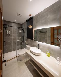 Phòng Tiêu Chuẩn 4 Người (Standard Quadruple Room)