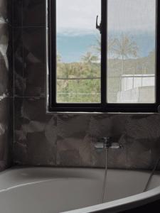 Phòng Bốn Người Có Phòng Tắm Riêng (Quadruple Room with Private Bathroom)