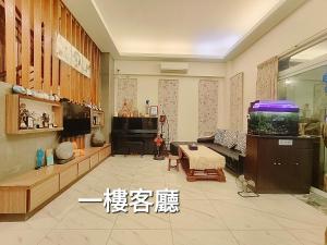 Phòng Giường Đôi Nhìn Ra Núi (Double Room with Mountain View)