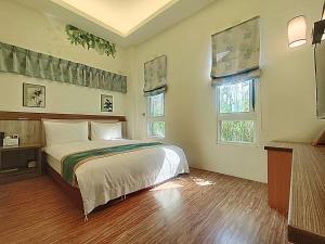 Phòng Giường Đôi Nhìn Ra Núi (Double Room with Mountain View)