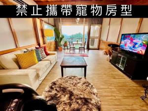 Suite Tiêu chuẩn 2 tầng (Standard Suite Duplex)