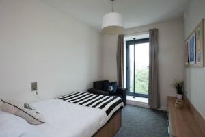 Four-Bedroom Apartment room in Chalmers Street - The Meadows (Campus Accommodation)