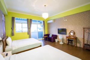 Phòng 4 Người Có Ban Công (Quadruple Room with Balcony)