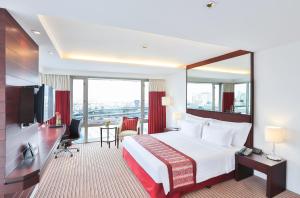 Deluxe Double or Twin Room room in Eastin Hotel Makkasan Bangkok