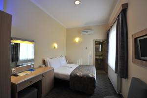 Double Room room in Hotel Olimpiyat