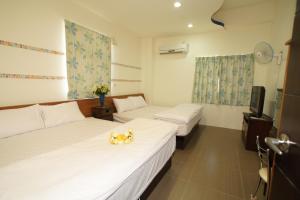 Phòng Có 2 Giường Cỡ Queen (Queen Room with Two Queen Beds)