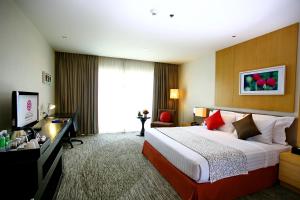 Deluxe giường đôi hoặc 2 giường có ban công (Deluxe Double or Twin Room with Balcony)