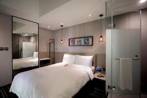 Phòng Standard giường đôi (Standard Double Room)