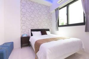 Phòng Giường Đôi Với Phòng Tắm Chung (Double Room with Shared Bathroom)