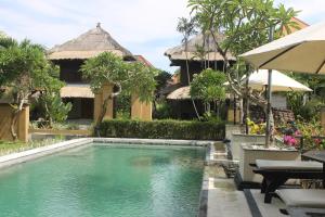 Phòng Tiêu Chuẩn Giường Đôi/2 Giường Đơn Có Ban Công (Standard Double or Twin Room with Balcony)