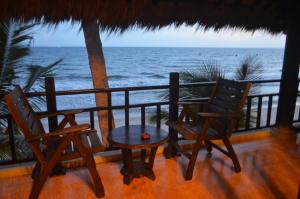 Bungalow Deluxe 4 Người Nhìn ra Biển (Deluxe Quadruple Bungalow with Ocean View)