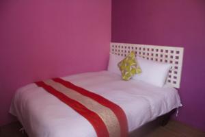 Phòng Giường Đôi Có Phòng Tắm Riêng (Double Room with Private Bathroom)