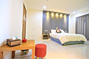 Phòng Giường Đôi Nhìn Ra Núi (Double Room with Mountain View)
