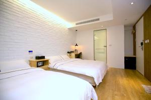Phòng dành cho 4 Khách không có Cửa sổ (Quadruple Room without Window)