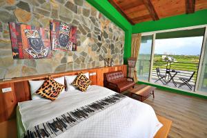 Phòng Deluxe Giường Đôi Có Bồn Tắm (Deluxe Double Room with Bath)