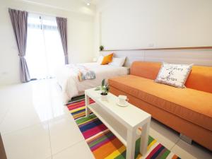 Phòng Deluxe Giường Đôi Có Ban Công (Deluxe Double Room with Balcony)