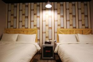 Phòng Comfort Gia đình Không có Cửa sổ (Comfort Family Room with No Window)