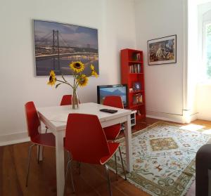 Two-Bedroom Apartment room in Stay Home Lisbon