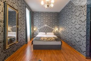Design Double Room room in Hotel Urania
