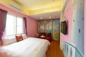 Phòng Deluxe Giường Đôi Có Vòi Sen (Deluxe Double Room with Shower)