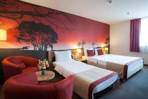 Superior Double or Twin Room with Extra Bed room in Expo Congress Hotel