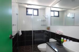 Phòng Deluxe 4 Người (Deluxe Quadruple Room)