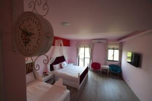 Phòng Tiêu Chuẩn 4 Người (Standard Quadruple Room)