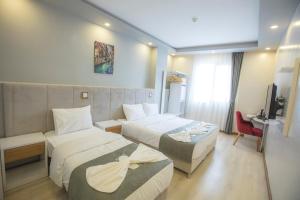 Deluxe Triple Room room in Express İnci Airport Hotel
