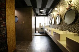 Giường đôi Phòng tắm chung (Double shared bathroom)