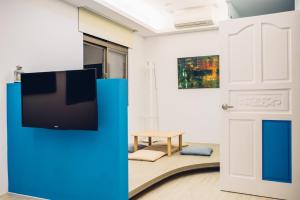 Phòng Giường Đôi Nhìn Ra Núi (Double Room with Mountain View)