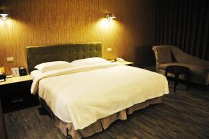 Phòng Phổ Thông Giường Đôi Không Có Gara Và Thang Máy (Economy Double Room without Garage and Elevator)